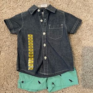 Carters button down. Size 6 mo. Never worn.